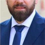 Professeur de français pour les adultes avec une bonne expérience.